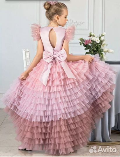 Платье для девочки 128 на выпускной/новый год