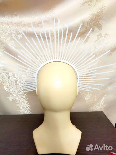 Корона с лучами