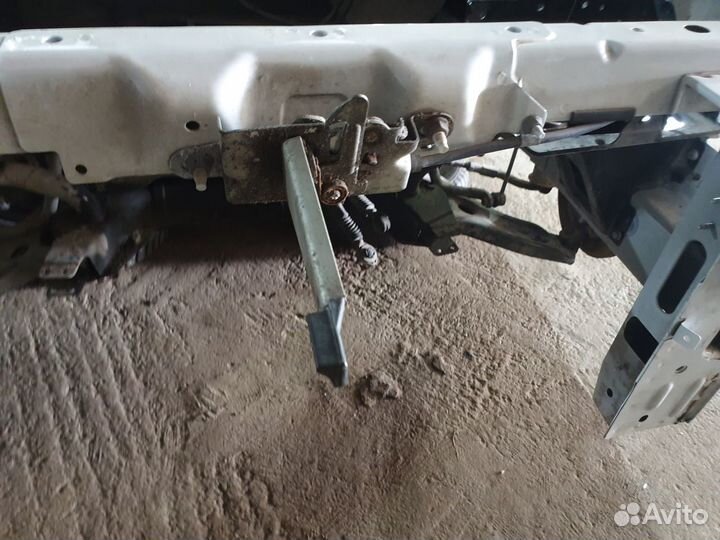 Замок капота LADA vesta