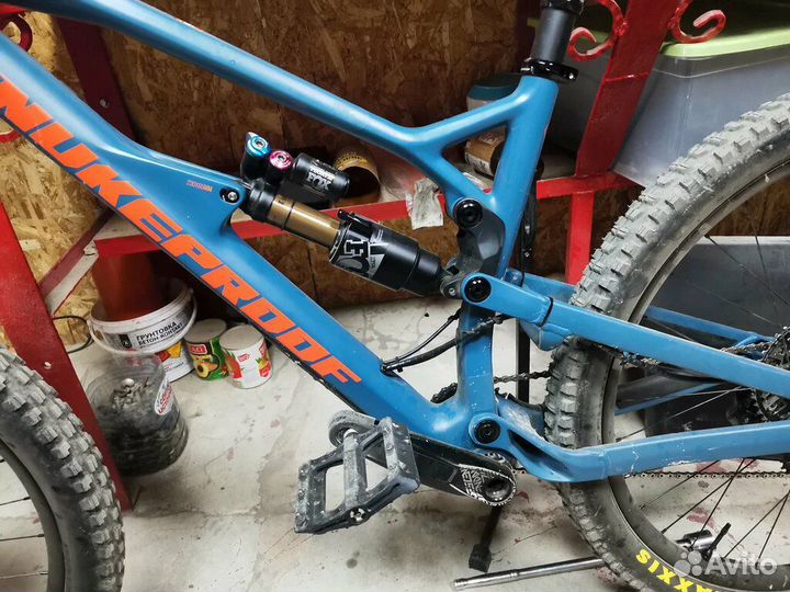 Nukeproof mega 275