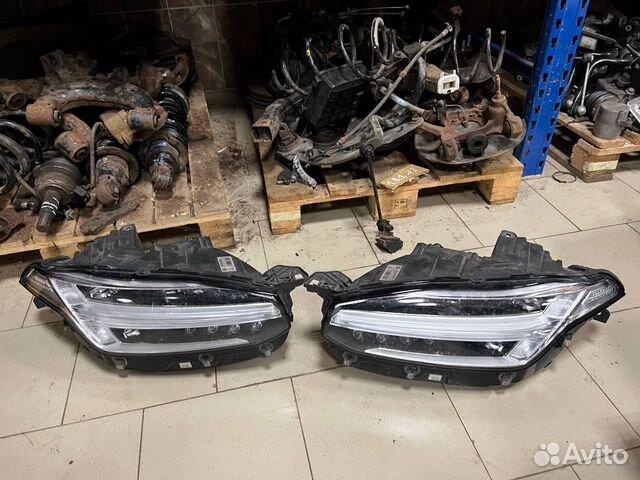 Комплект топовых фар на Volvo xc90 II 2 full LED