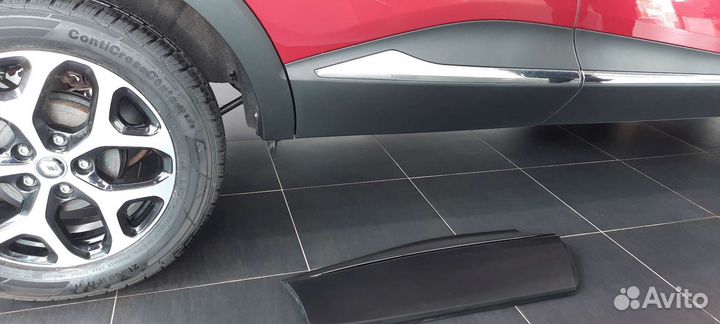 Накладка задней правой двери рено каптур