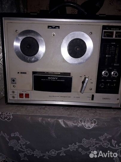 Магнитофон с калонками