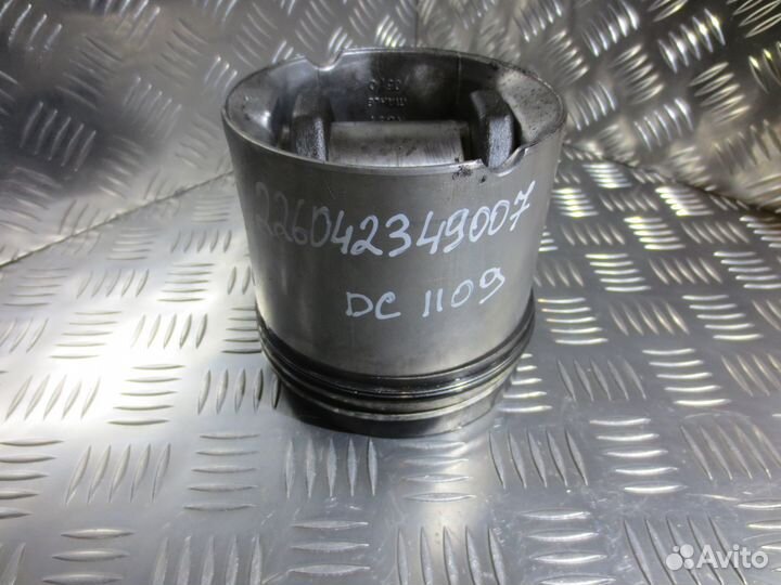 Поршень Scania 1546310