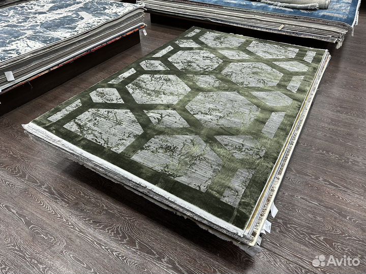Ковер новый 1.6х2.3 Olimpos