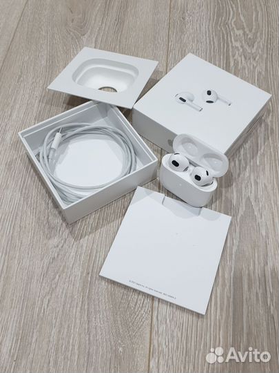 AirPods 3