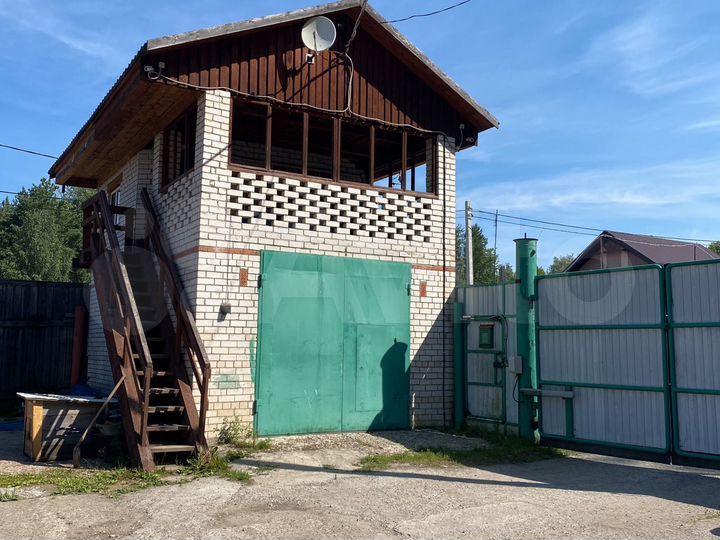 Здание, 1021 м²