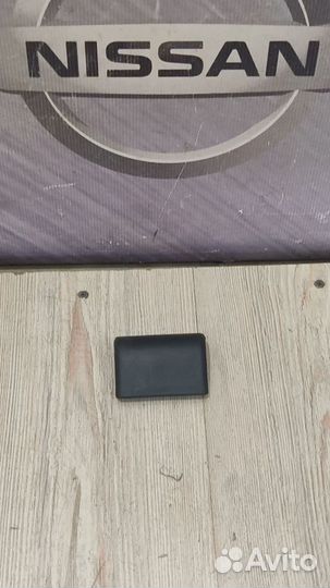 Оправа накладка птф туманки infiniti QX60 Лев, Пра