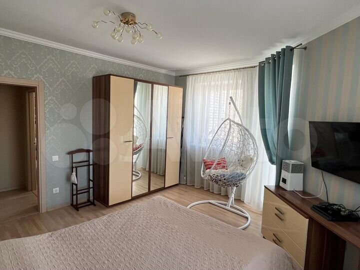 3-к. квартира, 104 м², 7/16 эт.
