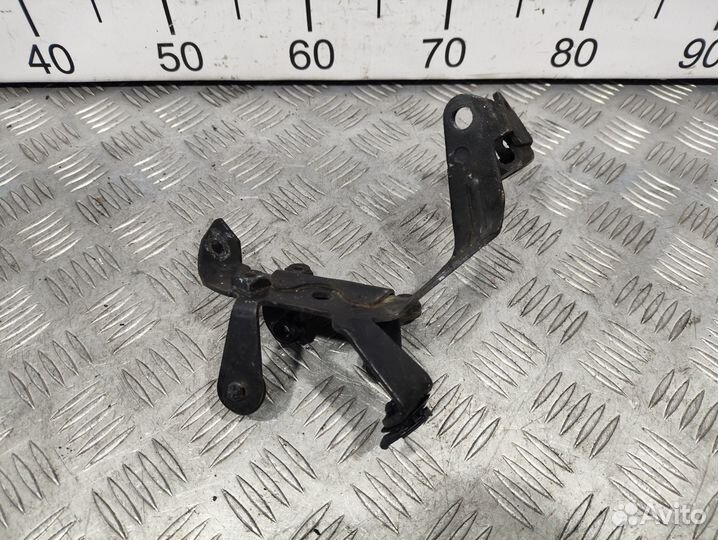 Б/У Кронштейн Renault Trafic#002