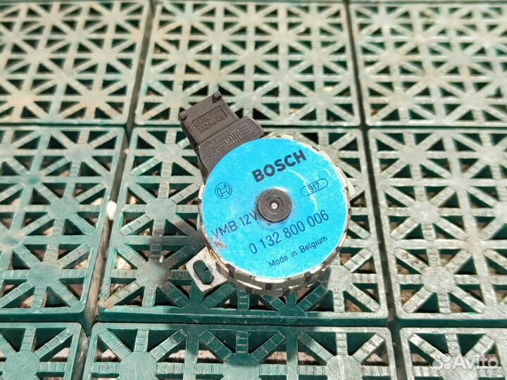 Мoтoрчик заcлoнки пeчки вмw Е34 83500819