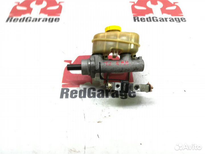 Главный тормозной цилиндр Jeep Wrangler TJ ERH