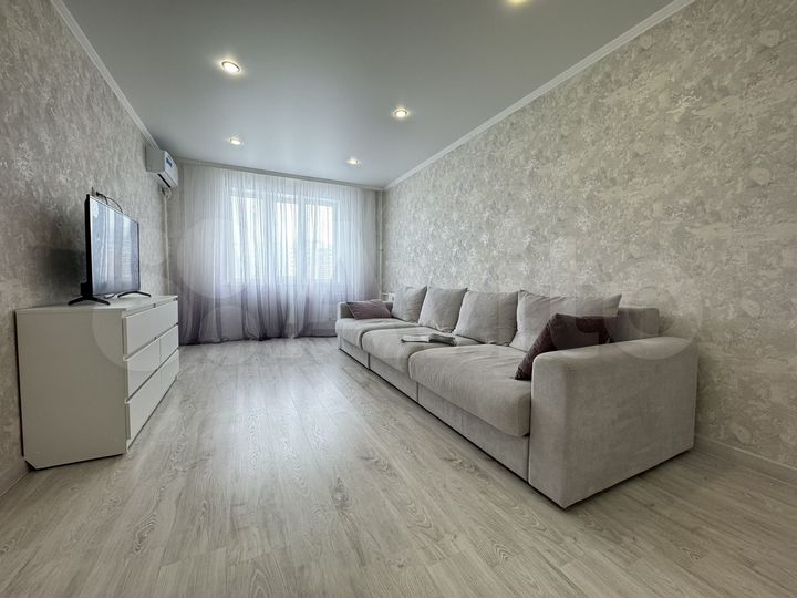 2-к. квартира, 55 м², 4/17 эт.