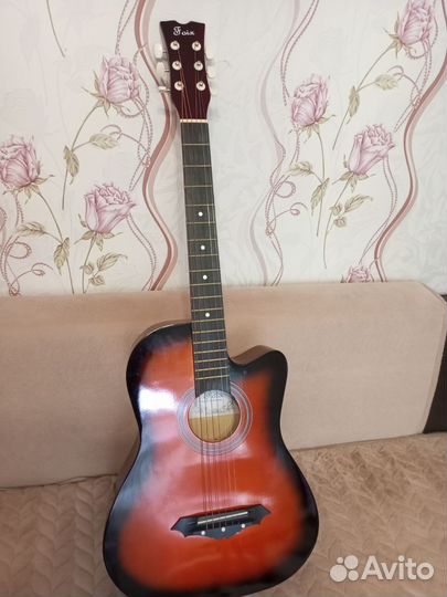Гитара акустическая