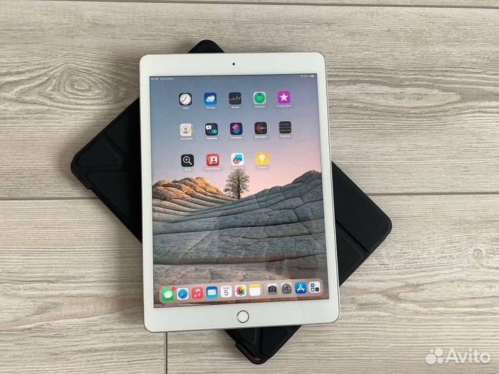 iPad 7 2019 32gb WiFi+ новый чехол