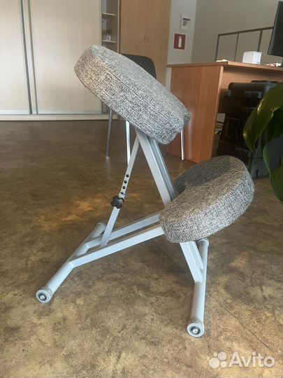 Ортопедический коленный стул