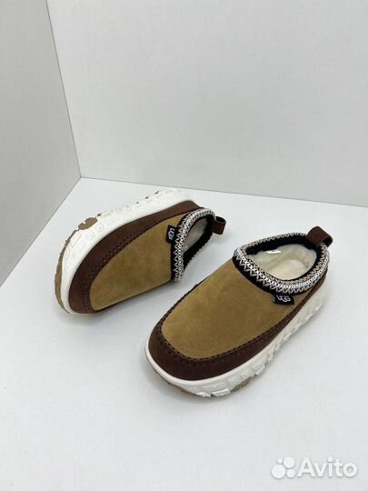 Кроссовки UGG женские