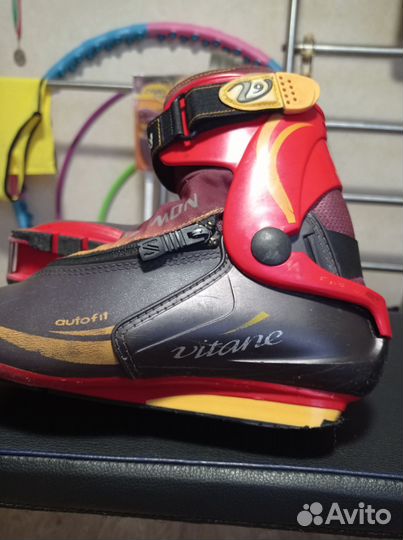 Профессиональные лыжные ботинки Salomon