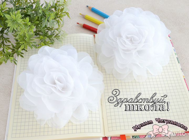 Нарядные белые бантики, резинки для волос