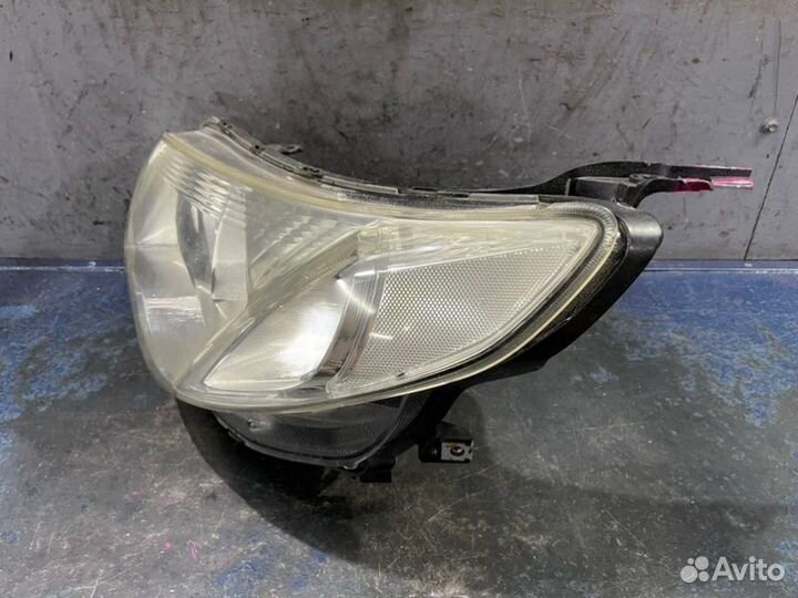 Фара ксенон левая Subaru Forester SH/S12