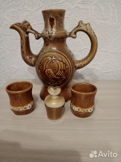 Кофейник и 2 чашки керамика СССР