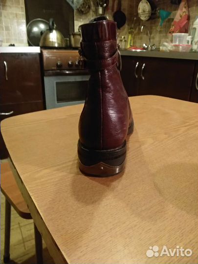 Ботинки женские