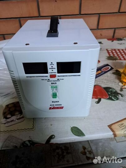 Стабилизатор напряжения