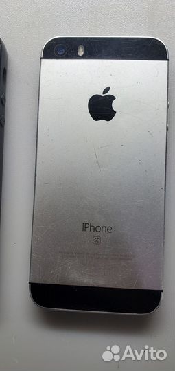 iPhone SE, 32 ГБ