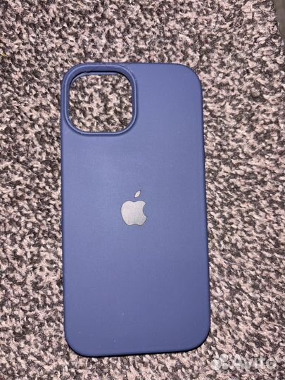 Чехол на iPhone 15