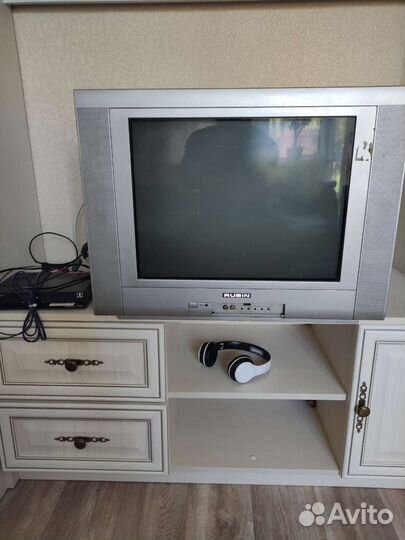 Телевизор