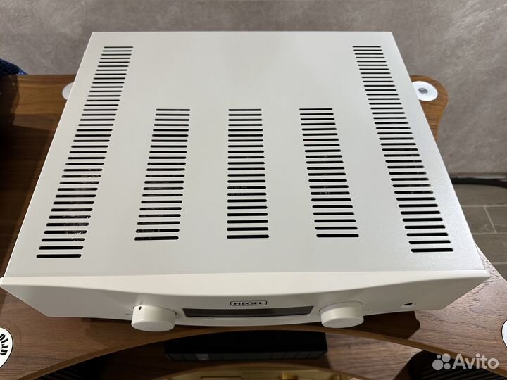 Интегральный усилитель Hegel H190