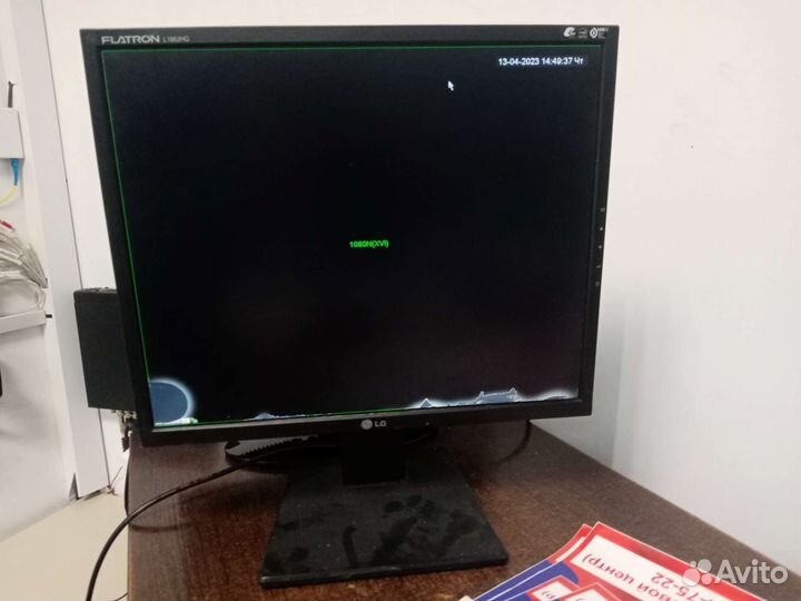 Монитор LG 19