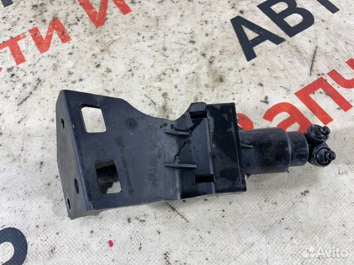 Форсунка омывателя фар правая Mercedes-Benz Gl 450