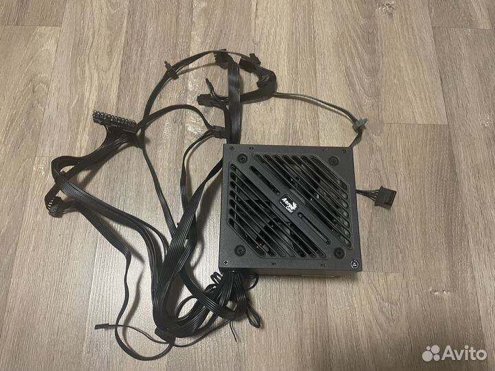 Блок питания AeroCool Cylon 600W