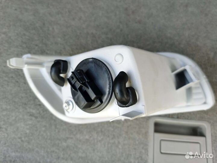 Туманки Toyota Mark II Wagon Qualis SXV20W