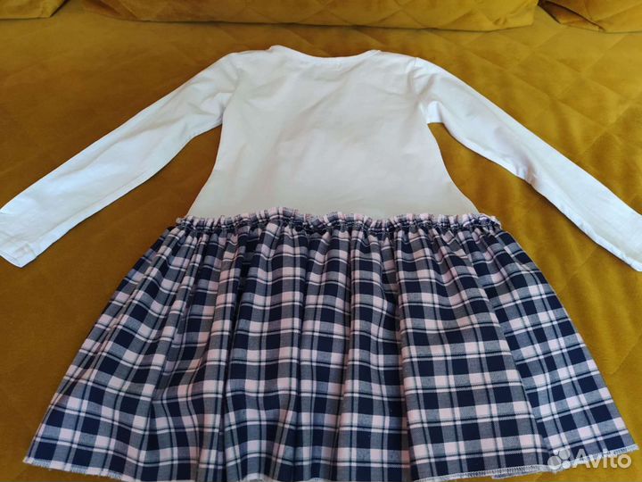 Платье нарядное для девочки на 5-6 лет