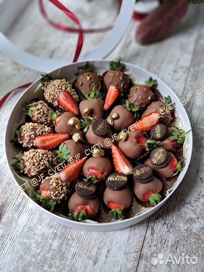Клубника в шоколаде. Шоколад ручной работы