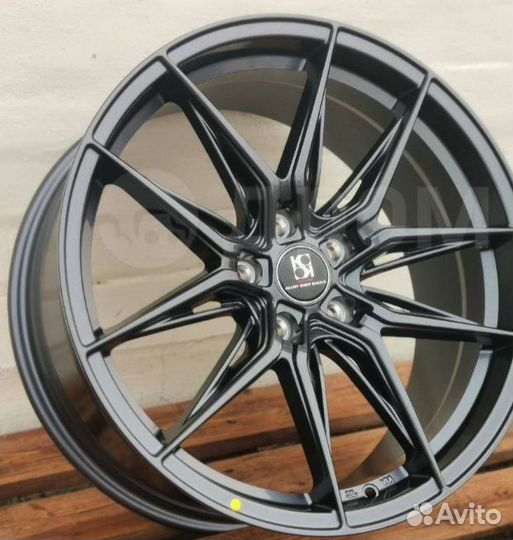 Диск литой Replica Rohana RFX13 5x114.3