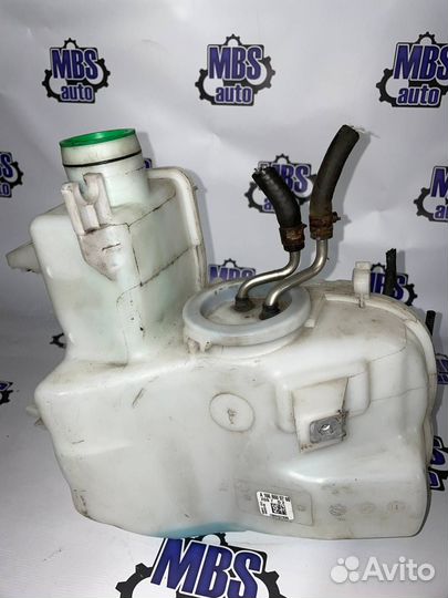 Бачок омывателя передний Mercedes-Benz GLC-Класс