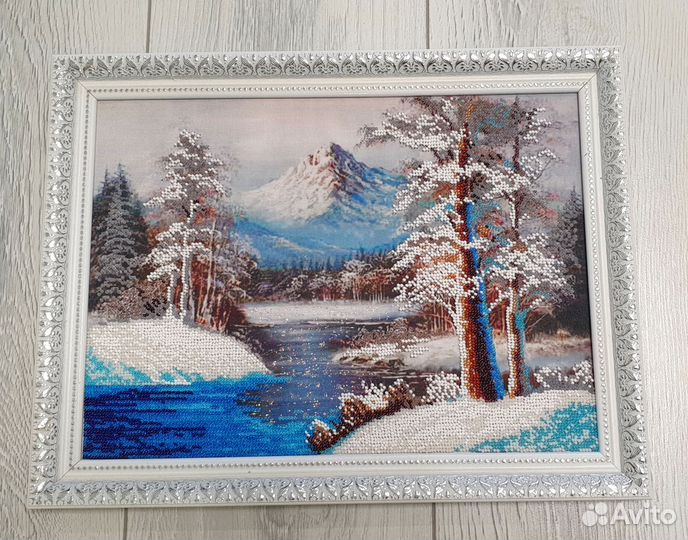 Картина вышитая бисером