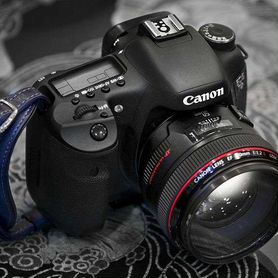 Комплект профессиональной аппаратуры Canon 7D