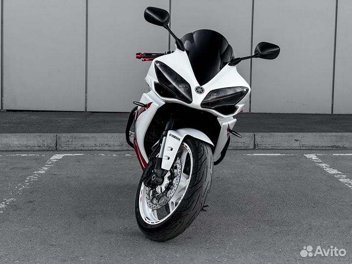 Yamaha YZF-R1