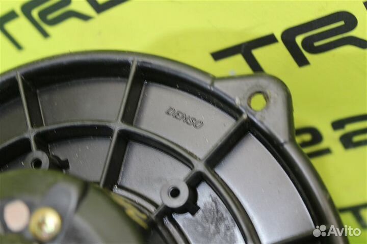 Мотор печки Toyota Corolla ZZE121L 3zzfe