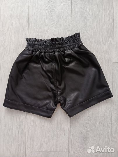 Кожаные шорты для девочки 128 см