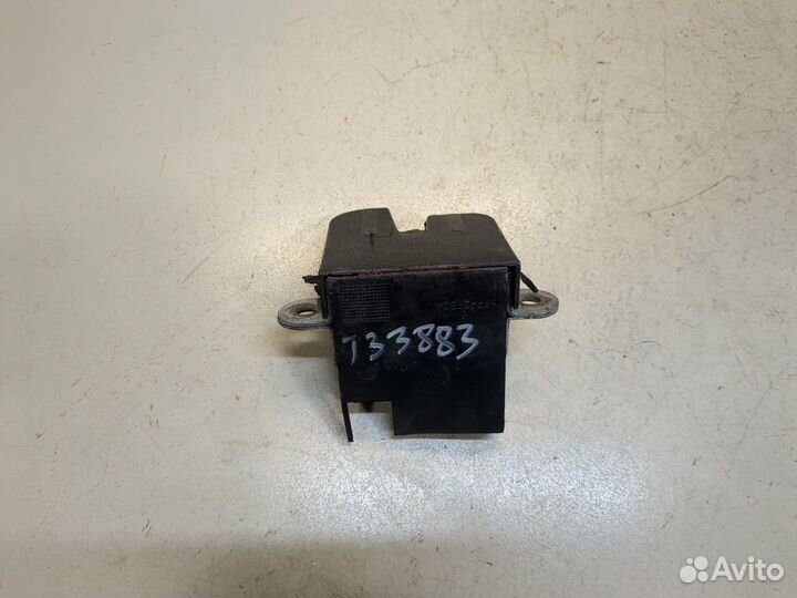 Замок багажника Volkswagen Touran, 2005