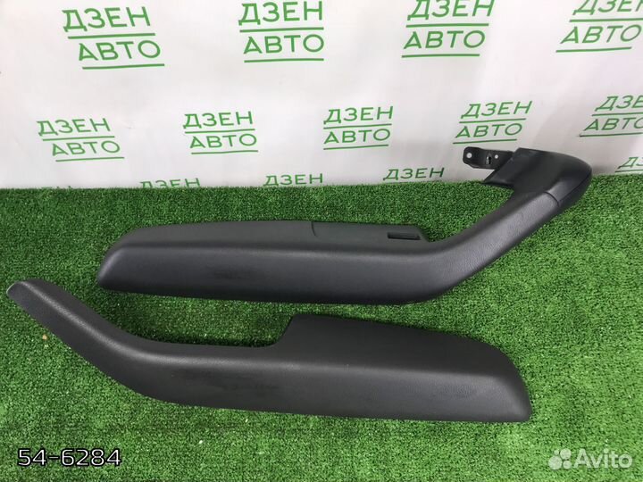 Подлокотник двери передний Audi A6 C6