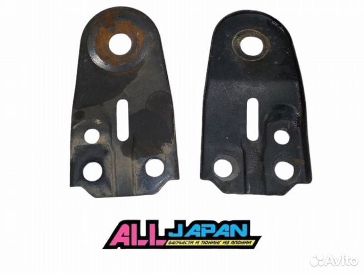 Кронштейн балки, проставка Mazda 3 Mps BK L3VDT