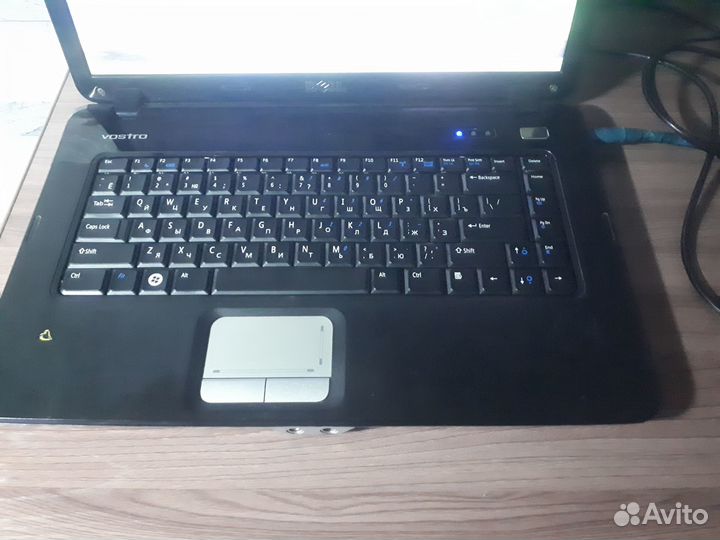 Ноутбук Dell vostro 1015