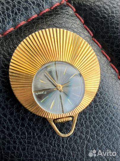 Часы -кулон слава. корпус позолота AU6