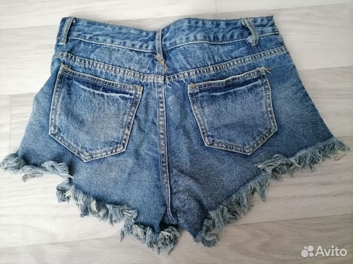 Шорты джинсовые